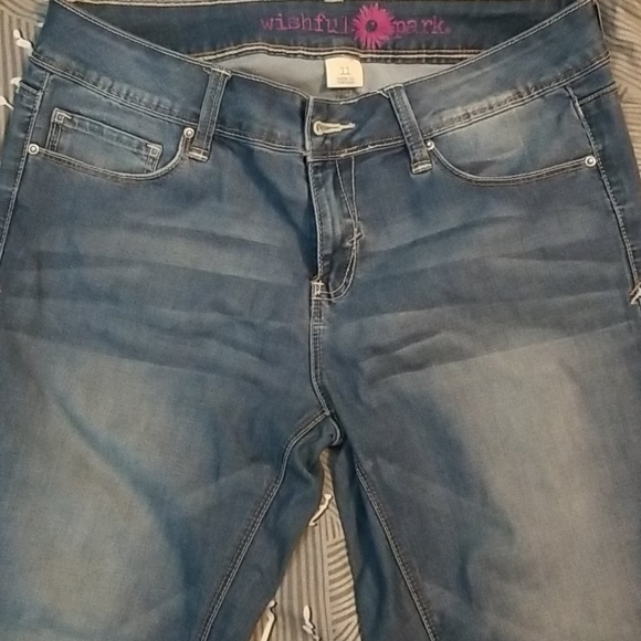 Jeans - Picture 1 of 2